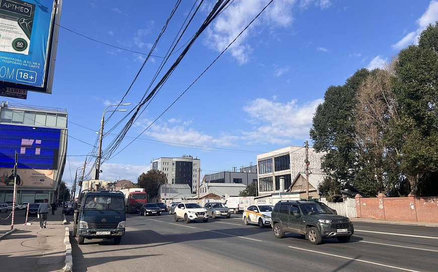 Здание 750м2 на первой линии с пешеходным трафиком фото