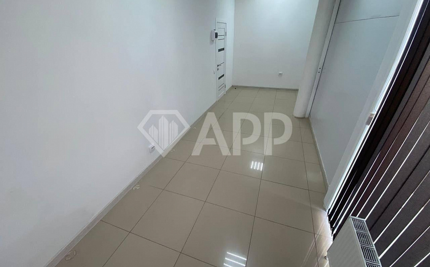 Сдаются помещения (16, 25, 43 кв.м) свободного назначения с парковкой в удобной локации фото