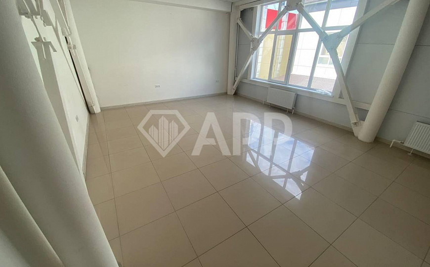 Сдаются помещения (16, 25, 43 кв.м) свободного назначения с парковкой в удобной локации фото