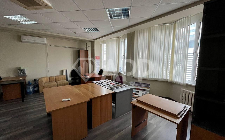 Офис. Садовая . Центр . 76.5м2. фото