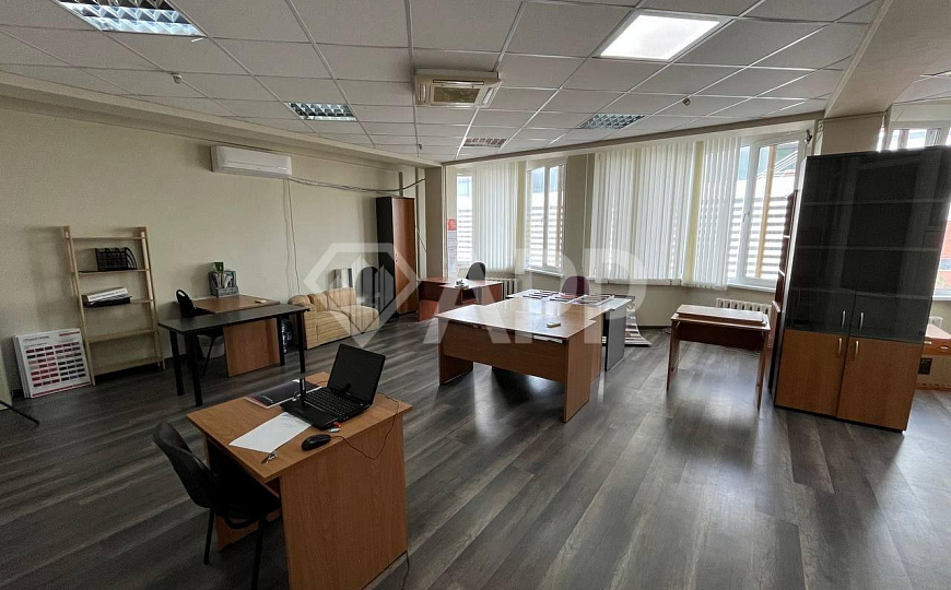 Офис. Садовая . Центр . 76.5м2. фото