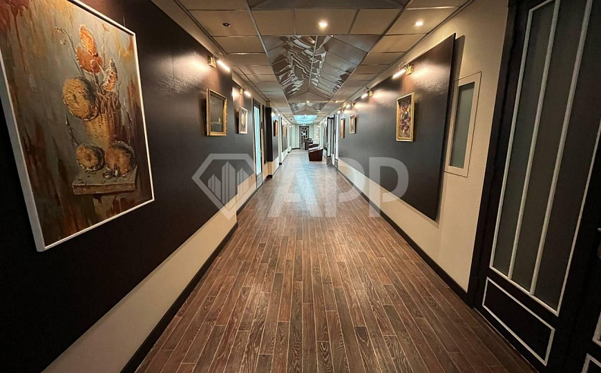 Офис. Садовая . Центр . 76.5м2. фото