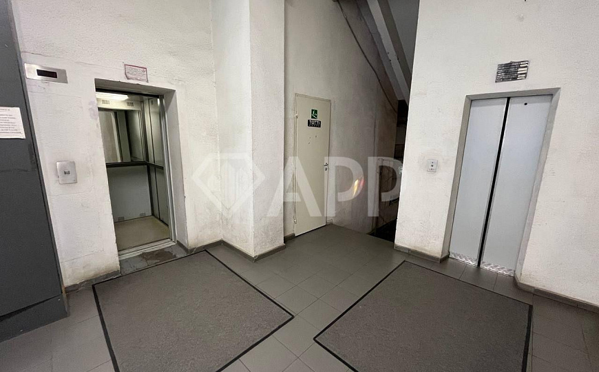 Офис. Садовая . Центр . 76.5м2. фото