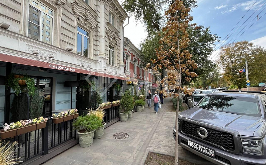 Офис. Садовая . Центр . 76.5м2. фото