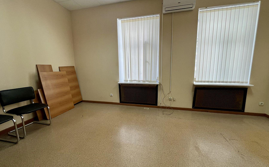 Универсальное помещение 349 м2 фото