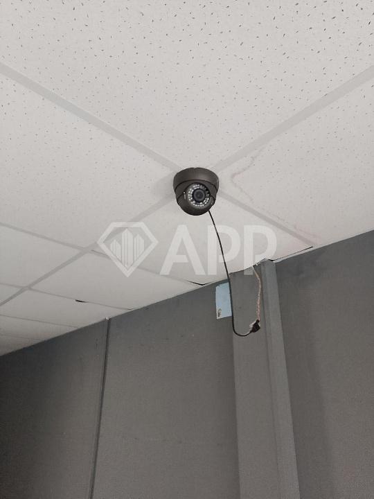 Продается отдельно стоящее здание с двумя входами: основной и запасной, вход на 2этаж отдельный со д фото