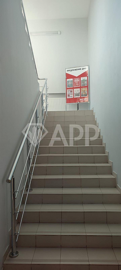 Аренда торговое, офисное помещение, 300 м² фото