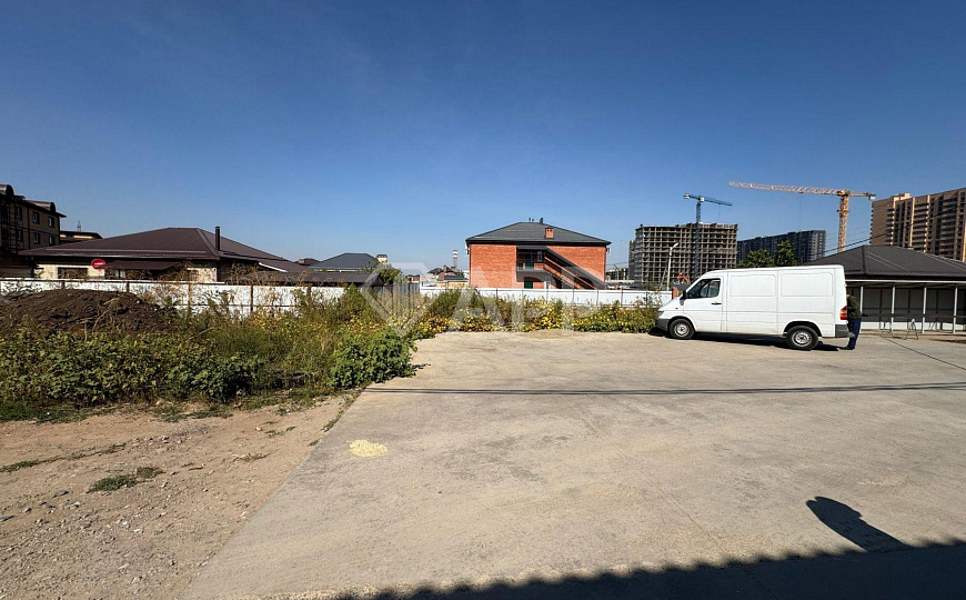 Сдаю торговое помещение, 130 м² фото