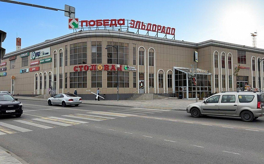 Сдам помещение в ТЦ  от 1000 м² фото