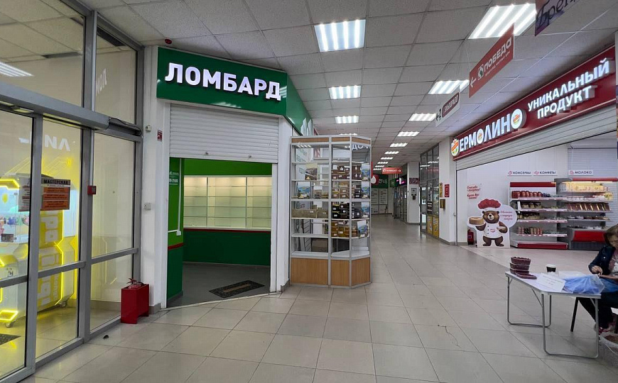 Сдам помещение в ТЦ  от 1000 м² фото