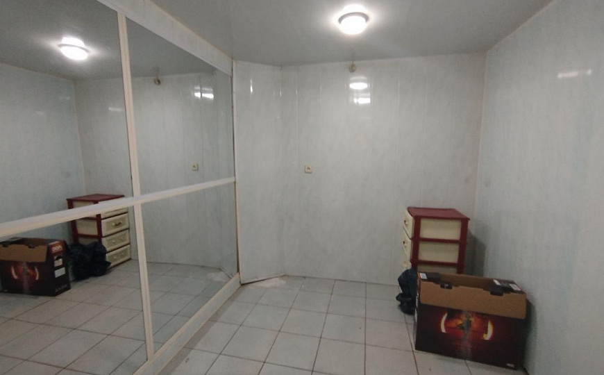 сдаётся офис, 1 этаж, свой вход, 180кв.м фото