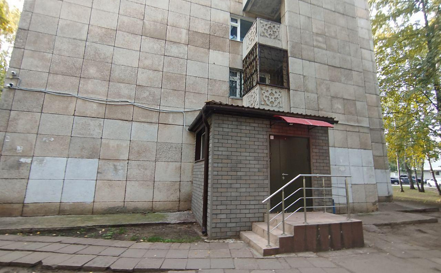 сдаётся офис, 1 этаж, свой вход, 180кв.м фото