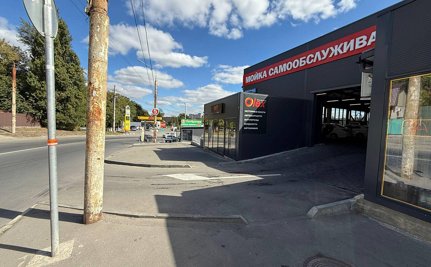Фасад.Высокий трафик.Аренда 30м2 фото