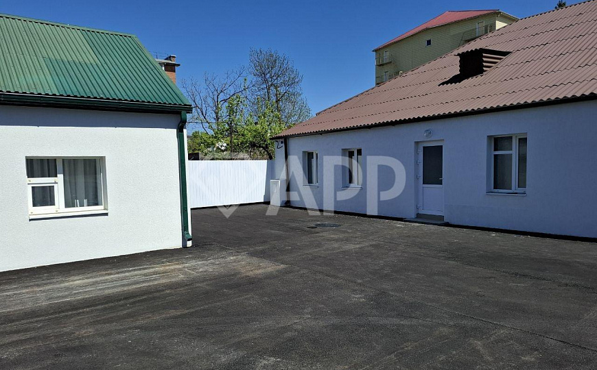 Продаю отдельно стоящее здание, 170 м² фото