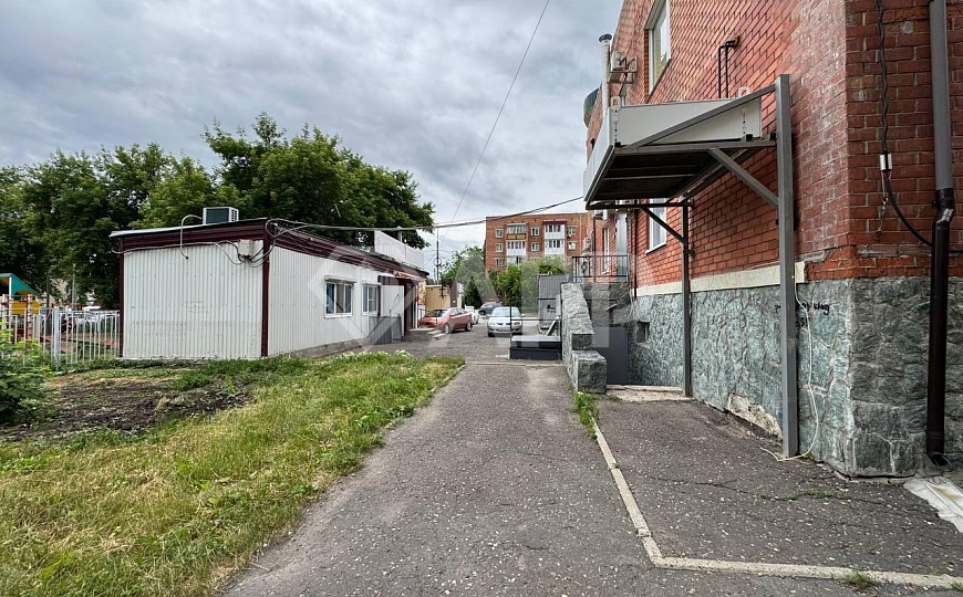 Жилой массив/Торговля/Услуги/Высокий трафик фото