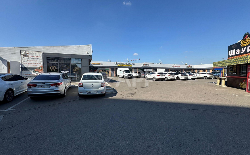 Сдаю торговый центр, 1 500 м² фото