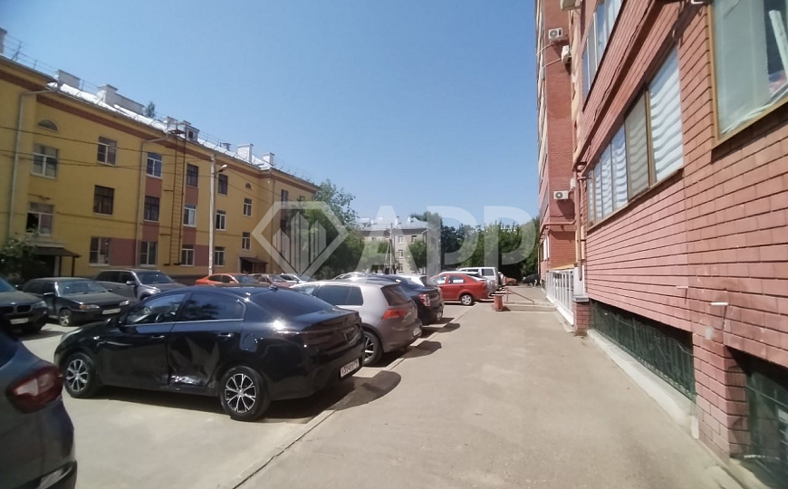 Продаю коммерческое помещение под офис, услуги, торговлю 51,9 м2  фото