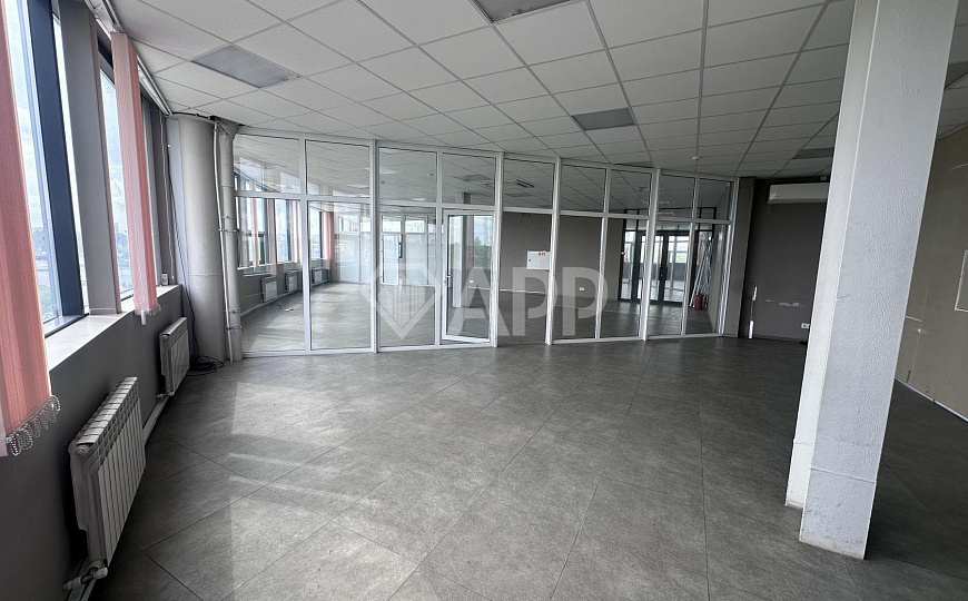 Аренда помещения свободного назначения , 215,7 м² фото