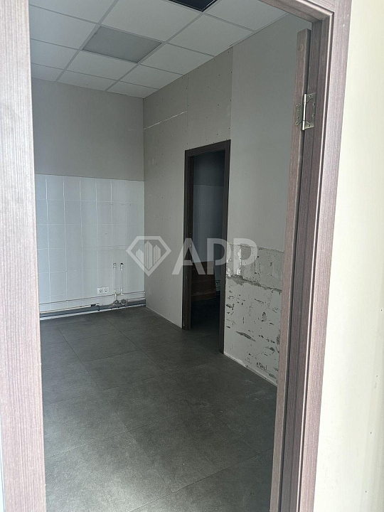 Аренда помещения свободного назначения , 215,7 м² фото