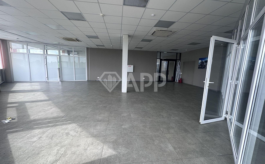 Аренда помещения свободного назначения , 215,7 м² фото