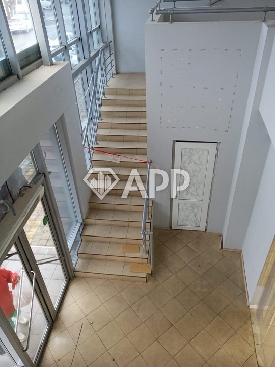 Продам торговое помещение, 230 м² фото