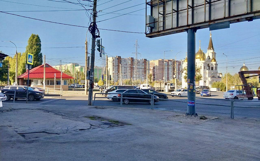 Помещение 71,2 м² с высоким пешеходным трафиком фото