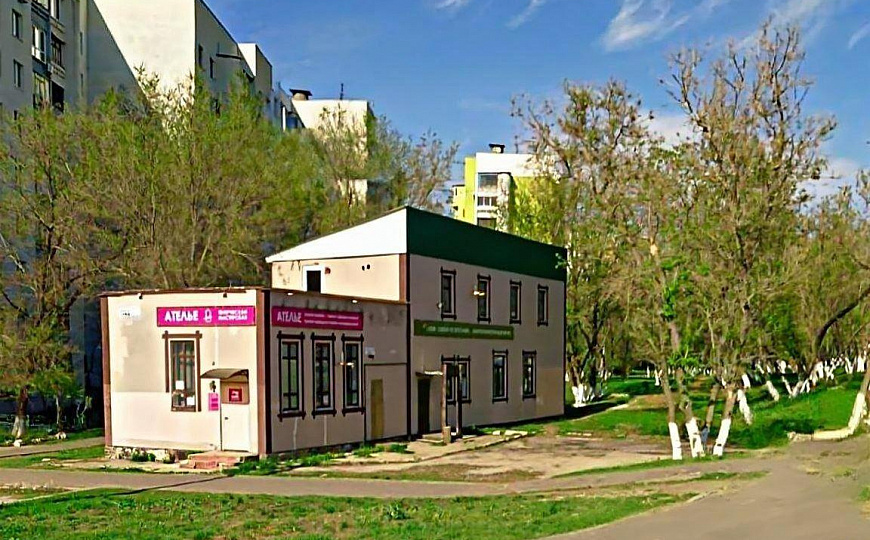 Помещение 85 м² на первой линии фото