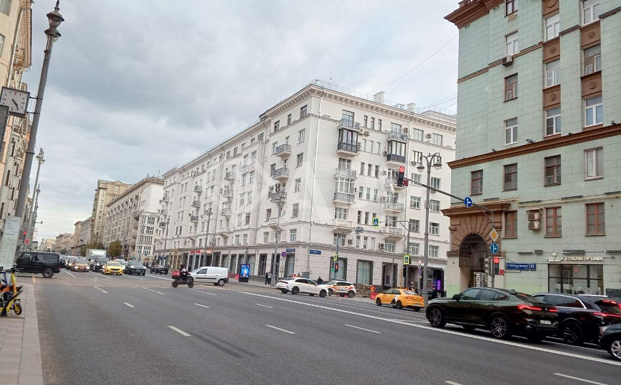 Стрит ритейл в центре фото