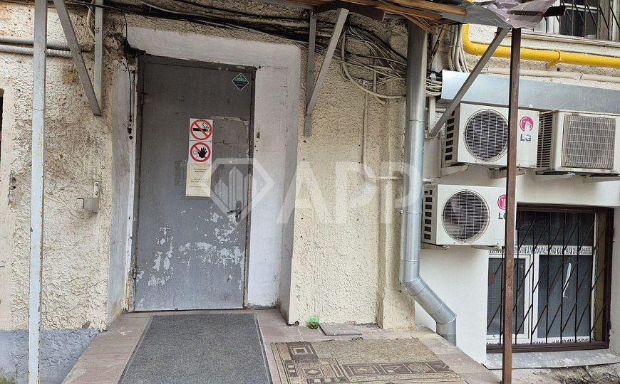 Стрит ритейл в центре фото