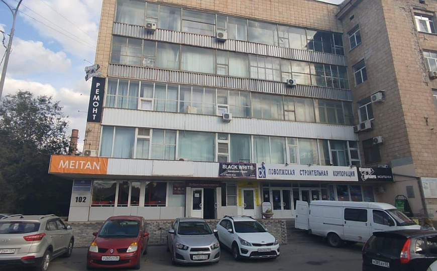 Офисное помещение в бизнес-центре 92,4 м² фото