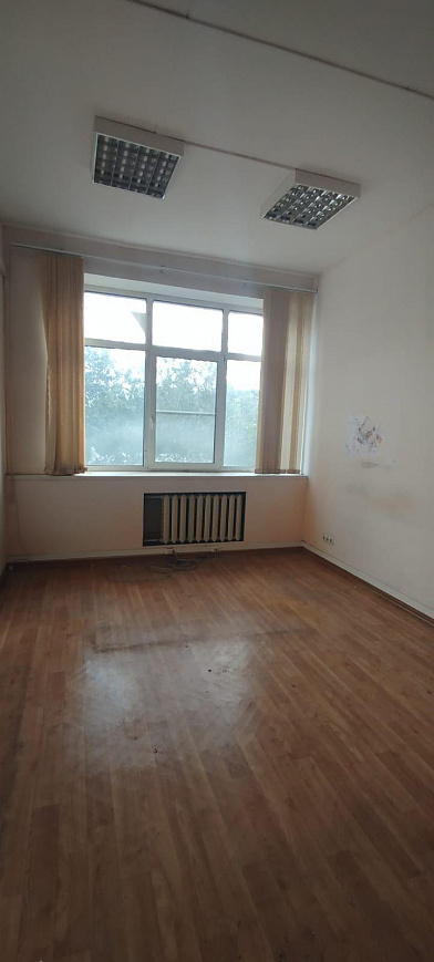 Офисное помещение в бизнес-центре 92,4 м² фото