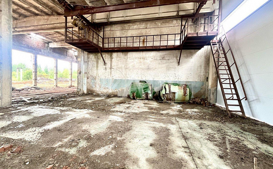Продается производственная база 1,1 Га земли, АБК и производственный корпус, 1 линия ул. Пойма фото
