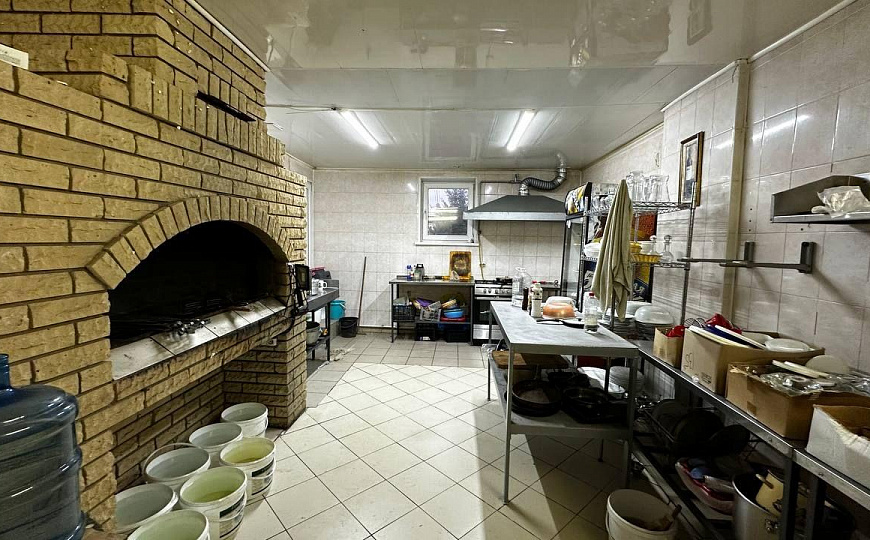 Продаю отдельно стоящее здание фото