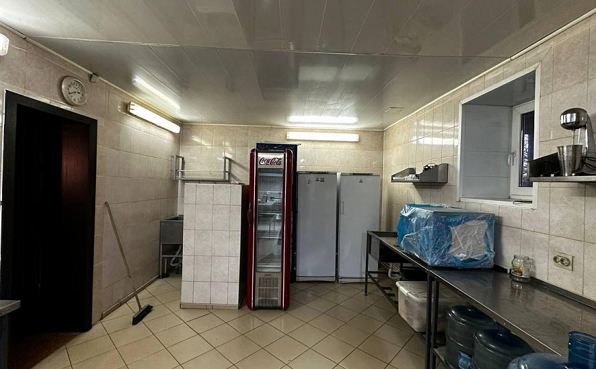 Продаю отдельно стоящее здание фото