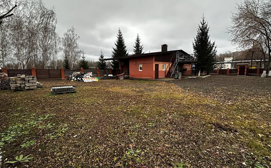 Продаю отдельно стоящее здание фото