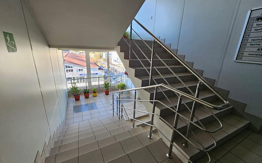 Сдам офисное помещение, 70 м² фото