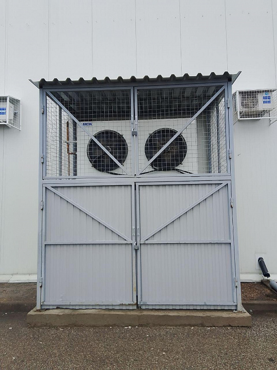 Продаётся действующий торговый центр "Ёлка", расположенный в историческом центре города фото