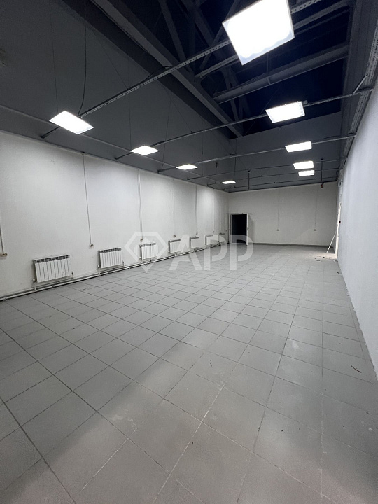 Сдам торговое помещение, 1 376,6 м² фото