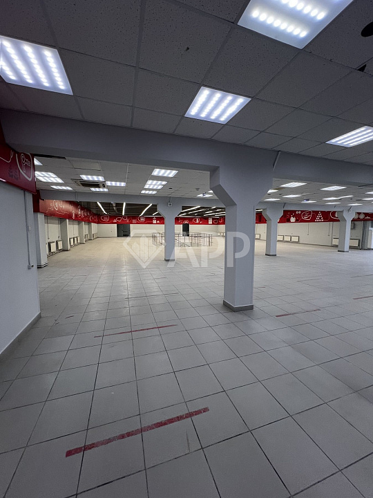 Сдам торговое помещение, 1 376,6 м² фото