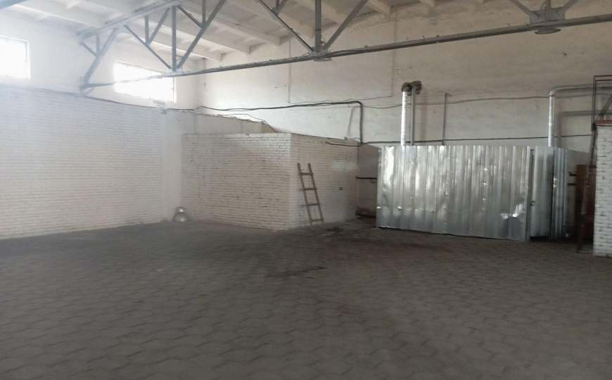 Сдам производственное помещение 2500 м² фото