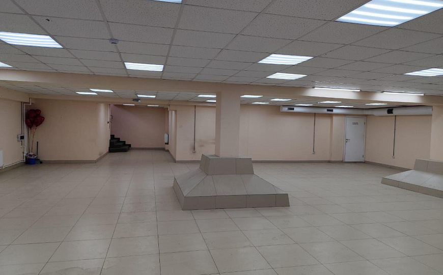 Аренда офиса/торгового помещения в центре Ижевска 1 линия 96м² фото