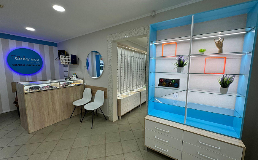 Торговое помещение 60,5 м2 на первой линии фото