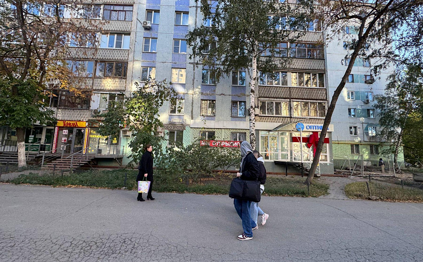 Торговое помещение 60,5 м2 на первой линии фото