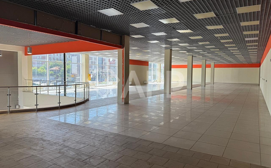 Сдаю помещение с очень высоким трафиком, 760м² фото