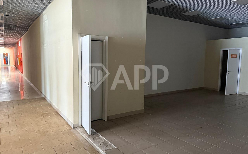 Сдаю помещение с очень высоким трафиком, 760м² фото