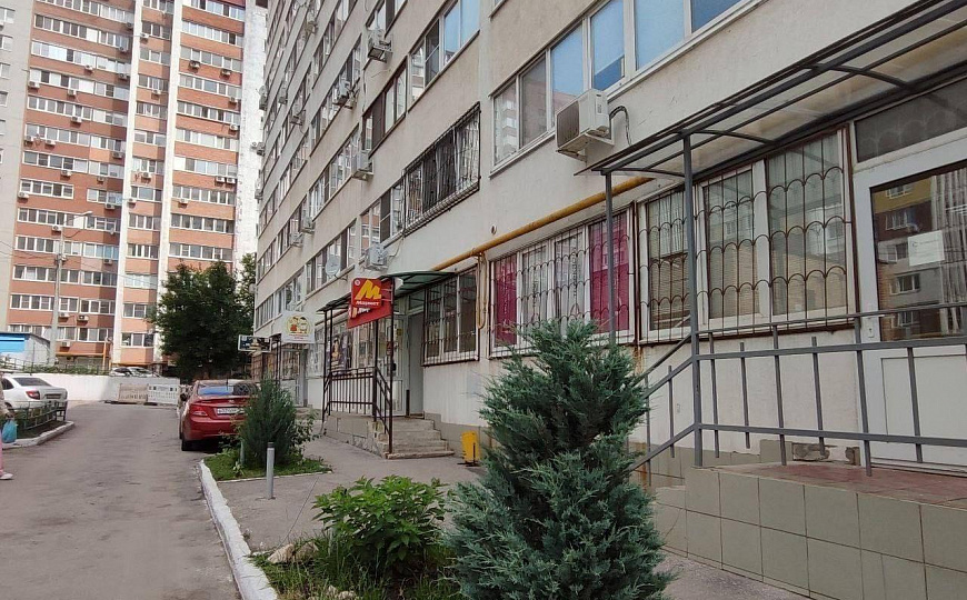 Нежилое помещение с арендатором, 55 м² фото