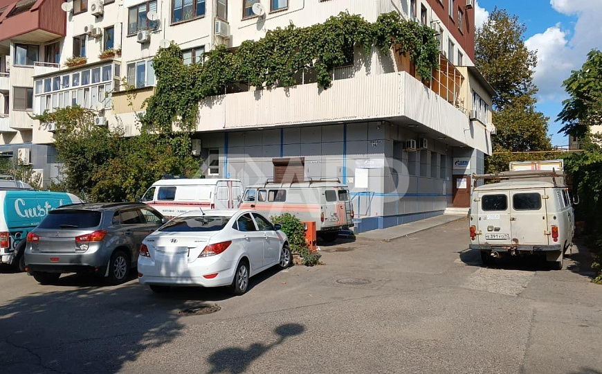 Сдаю торговое помещение , 500 м² фото