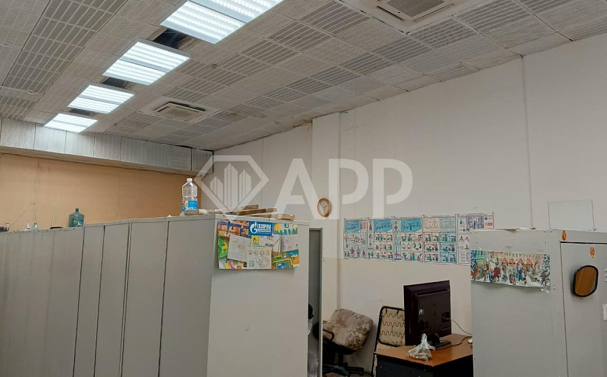 Сдаю торговое помещение , 500 м² фото