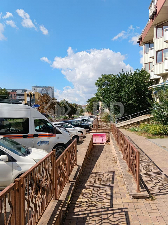 Сдаю торговое помещение , 500 м² фото