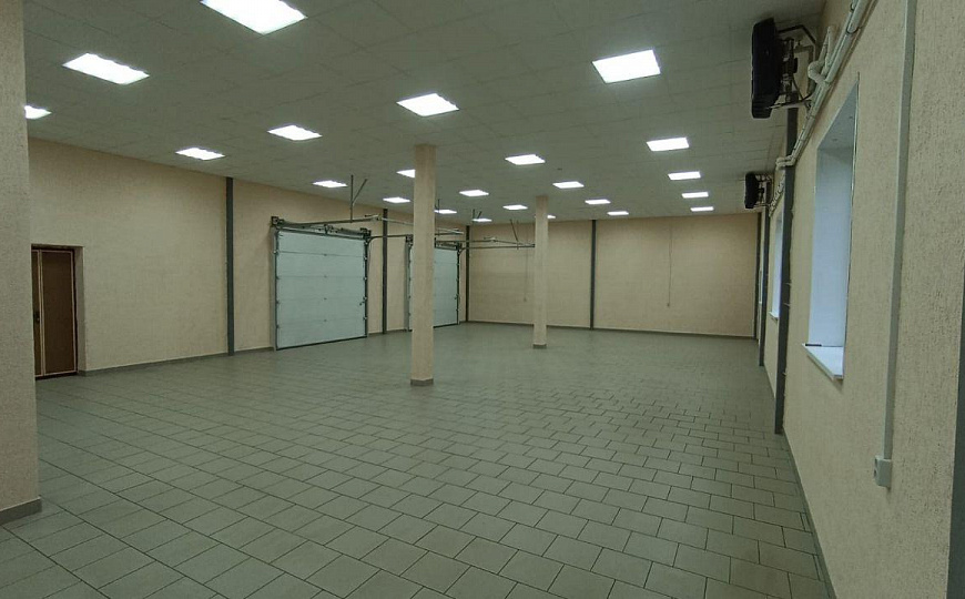 Отдельно стоящее здание 395,5 м² фото